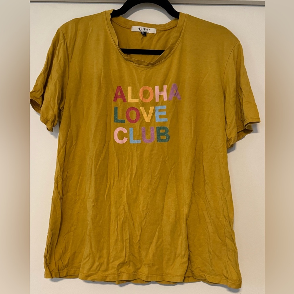 Dolkii aloha tee